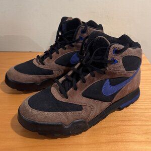 Nike Air Vintage Hiking ACG Caldera Sz 8.5 Mens